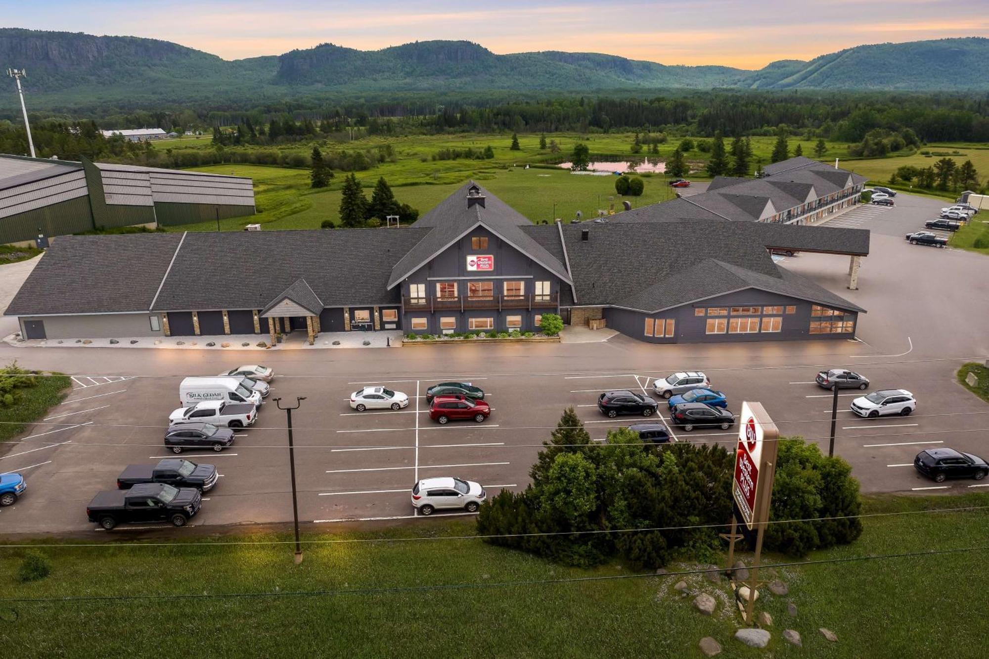 Best Western Plus Norwester Hotel & Conference Centre Thunder Bay Esterno foto